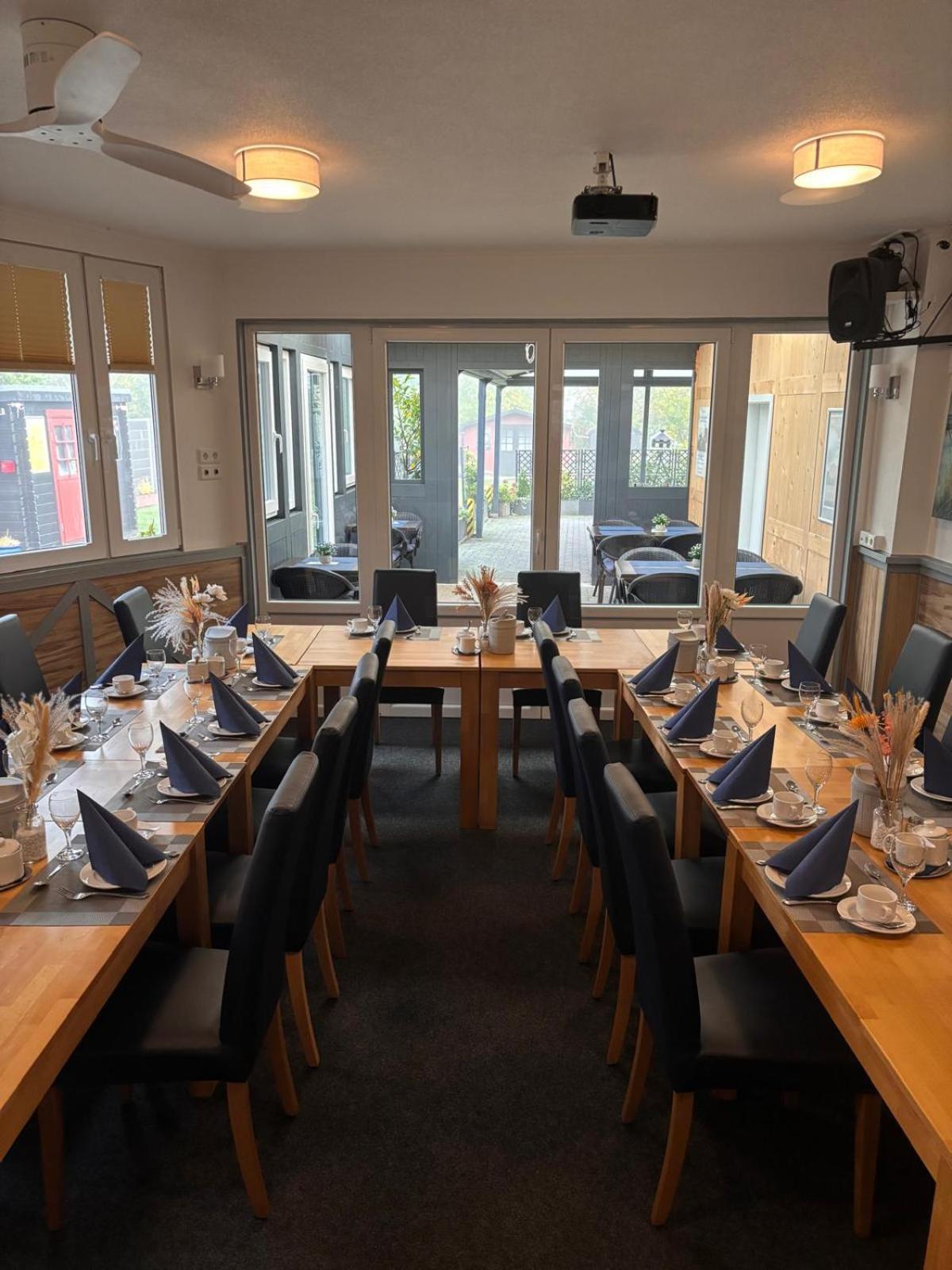 Hotel Restaurant Harrier Hof Brake  Eksteriør billede